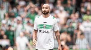 Moledo convence Coritiba com uma partida na Série B e renova contrato