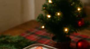 Pavê de nata com morango para o Natal: como fazer a sobremesa em 10 minutos