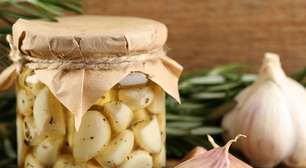 Alho com mel: combinação tradicional ganha espaço como aliada da saúde natural