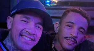 VÍDEO: Emocionante! Carlos Prates dá presente de Natal 'turbinado' para treinador de longa data