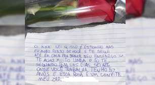 Mulher recebe rosa e bilhete de homem que a segue no dia a dia e relata medo