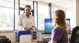 Por que os médicos fazem perguntas invasivas e íntimas durante consultas e tratamentos?