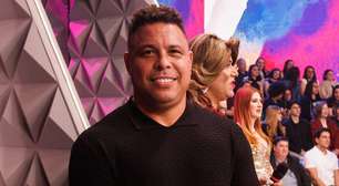 Pai de Ronaldo Fenômeno surge de cadeira de rodas e chama atenção pela semelhança com o filho famoso em foto do Natal 2025