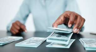 Ritual da riqueza: louro, mel e intenção