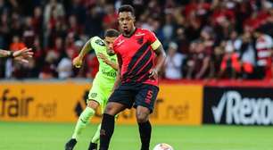 Athletico-PR vê Wellington acertar com time 'inusitado' do Brasileirão: "Longe do"