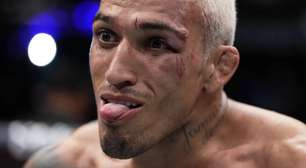 Curto e grosso! Charles do Bronx debocha de ex-campeão do UFC após ataque: 'Você é'