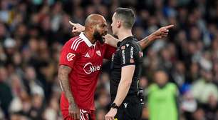 Confusão com árbitro gera punição pesada a brasileiro na La Liga