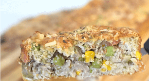 Torta salgada de atum saudável e prática para o seu lanche na confraternização de natal