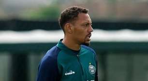 Alex Silva fala pela primeira vez como novo lateral do Ceará e abre o jogo: "Clube respeitado"