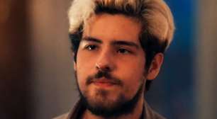 Rogério volta para salvar Raul e o deixa na sarjeta em 'Três Graças'