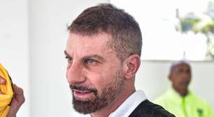 Astro da Premier League pediu para jogar no Vasco da Gama e diretoria bate o martelo