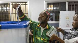 Guiné realiza eleições com líder da junta militar como favorito