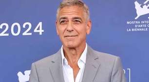 George Clooney diz por que prefere criar os filhos longe de Hollywood