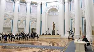 As táticas de Putin para manter o apoio dos bilionários russos