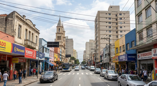 A cidade a 759 metros de altitude surpreende quem espera tranquilidade no dia a dia