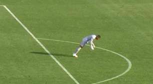 Goleiro cai desacordado e dá susto na disputa da Copa Africana de Nações