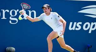 João Fonseca embarca para começar nova temporada na Austrália