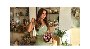 Esse tênis Adidas na cor esmeralda são os substitutos oficiais dos Samba e podem ser usados com vestidos e calças