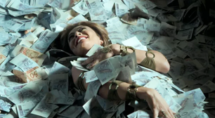 Nem vermelho, nem branco no Réveillon: que cor usar para atrair dinheiro em 2026?