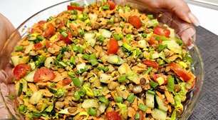 Salada da sorte de lentilha para servir no ano novo