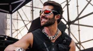 Alok projeta Cristo Redentor no céu de Copacabana