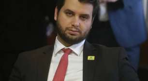Filipe Martins, ex-assessor de Bolsonaro, é preso pela PF após ordem de Moraes