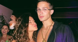 João Guilherme e Maisa curtem férias em praia de Pernambuco e fãs reagem: 'Casal'