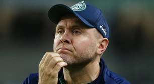 Fora dos planos de Mozart, Ceará confirma transferência de atacante para o Vila Nova