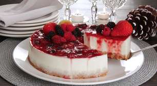 Cheesecake com nozes e frutas vermelhas