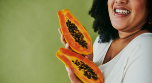 Alimentos fotoprotetores: MELHORES opções para incluir no cardápio e manter a pele protegida do sol