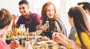 É possível! Veja como aproveitar as festas sem exagerar