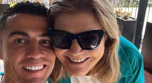 Cristiano Ronaldo celebra aniversário de 71 anos da mãe com mensagem emocionante: 'Sempre ao meu lado'