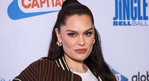 Jessie J se abre em post 'honesto' de ano novo em meio à jornada contra o câncer de mama