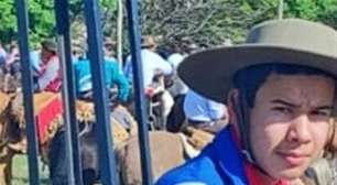 Adolescente de 17 anos morre após ser atingido por carro ao cruzar rodovia RSC-377