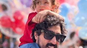 Renato Góes se emociona com figura que primogênito faz na areia: 'Desenho Sagrado'