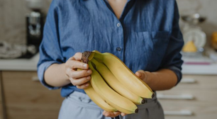 Você não deve guardar a banana desse jeito; essa especialista explica o porquê