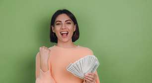 Márcia Sensitiva ensina ritual de banho de ervas para atrair dinheiro no Ano Novo