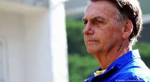 Bolsonaro deixa hospital e volta à prisão na PF