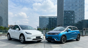 O pesadelo de Elon Musk virou realidade: BYD está prestes a destronar a Tesla e assumir liderança global