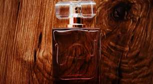 Perfumes amadeirados de até R$ 140 que marcam presença sem pesar