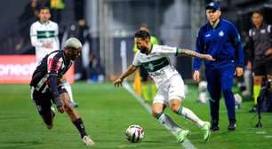 Coritiba desapega de atacantes e nome forte está de saída: "Não rendeu"