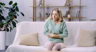 Está com constipação após o fim de ano? Veja quais alimentos comer para ajudar