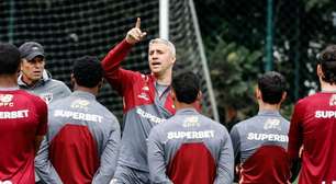 Crespo comemora! São Paulo se reapresenta com dois novos reforços