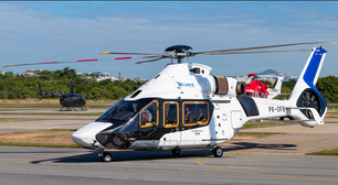 Helicóptero faz pouso de emergência no litoral do RJ; oito foram resgatados