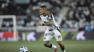 Arana desembarca no Rio para se apresentar ao Fluminense