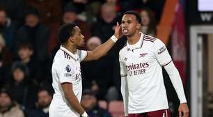 Arsenal vence Bournemouth em jogo com protagonismo brasileiro