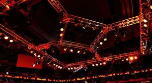 Comentarista do UFC faz 'previsão' sobre futuro de campeão dos pesados