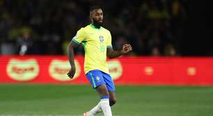 Em BH, pai de Gerson cita Cruzeiro e deixa suspense: "Viemos bater um papo"