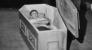 A fascinante história do irlandês que passou 61 dias enterrado em um caixão