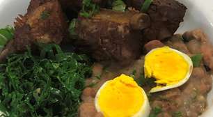 Tutu de feijão e costelinhas de porco, receita mineira perfeita para servir durante a semana